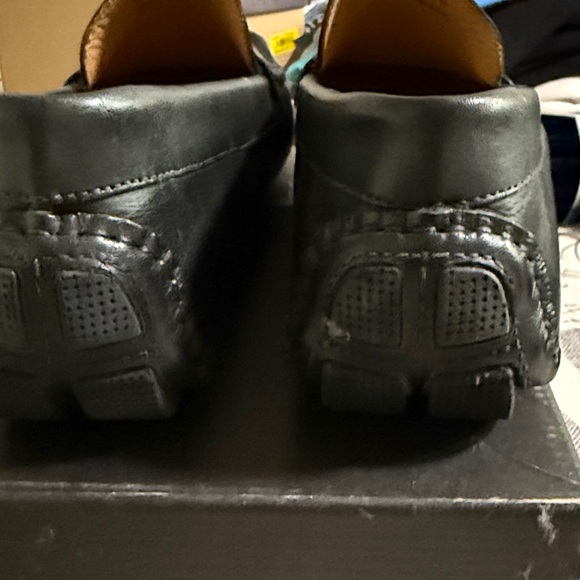 The Men\'s Store Bloomingdale’s Classic Black Leather Loafers - like new - 9.5 main image 13